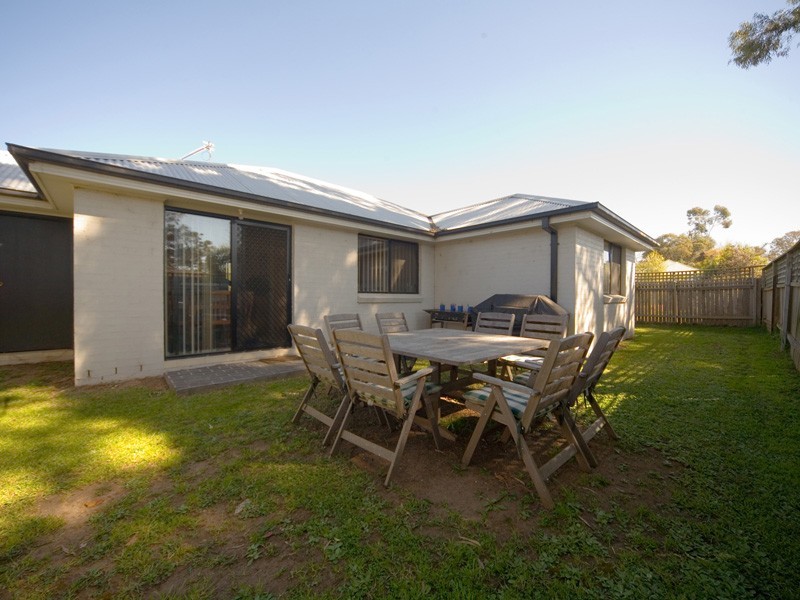35 B Thirlmere Way, Tahmoor NSW 2573