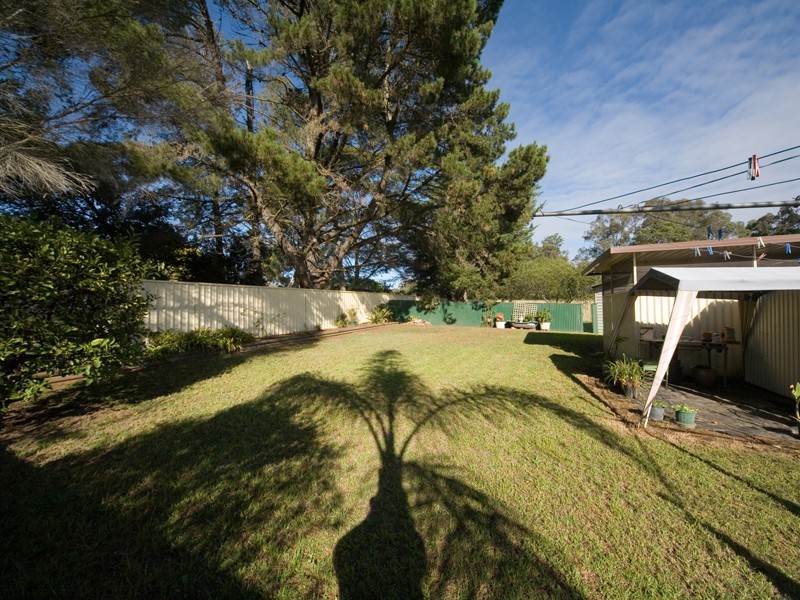 6 Alma Place, Thirlmere NSW 2572