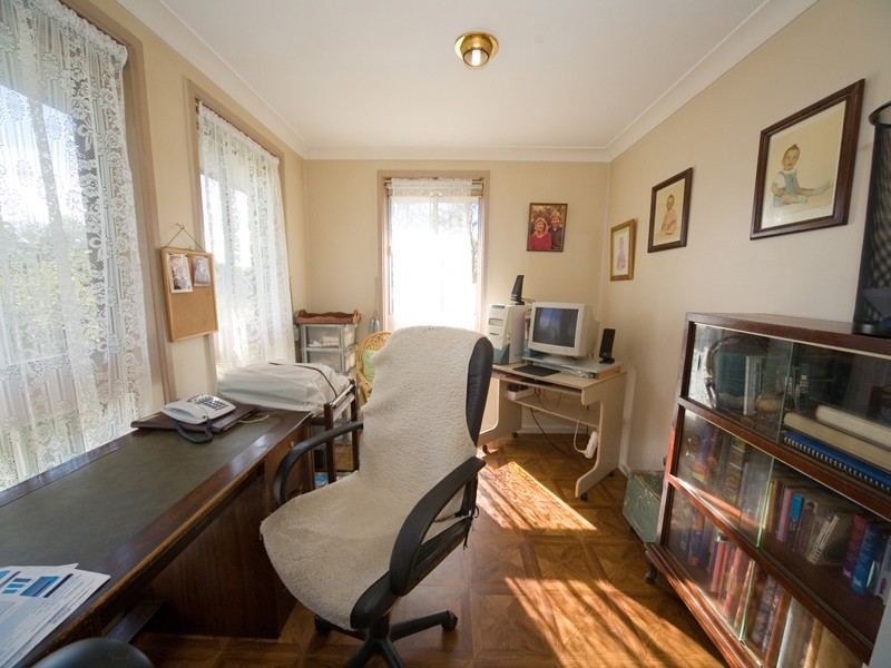 6 Alma Place, Thirlmere NSW 2572