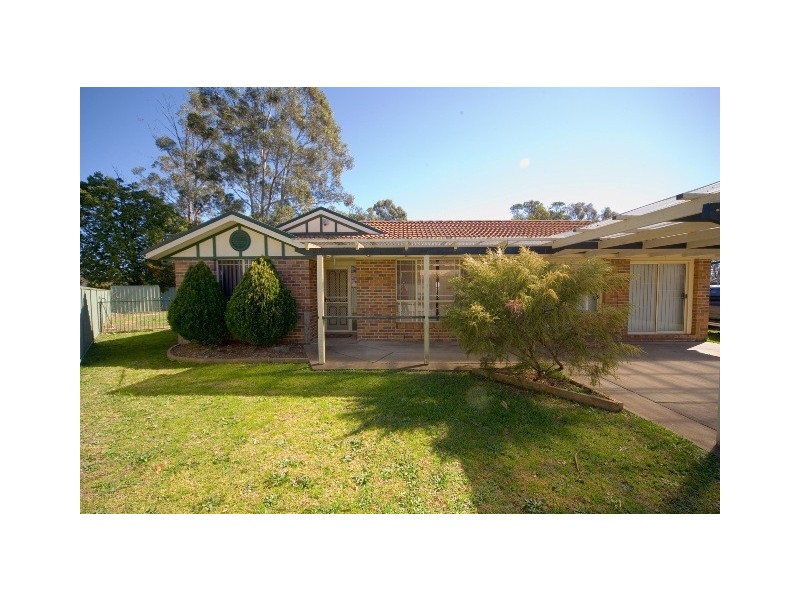 33B Westbourne Avenue, Thirlmere NSW 2572