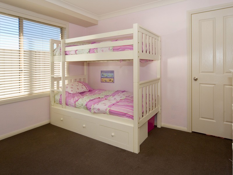 12 Ayrshire Gardens, Picton NSW 2571