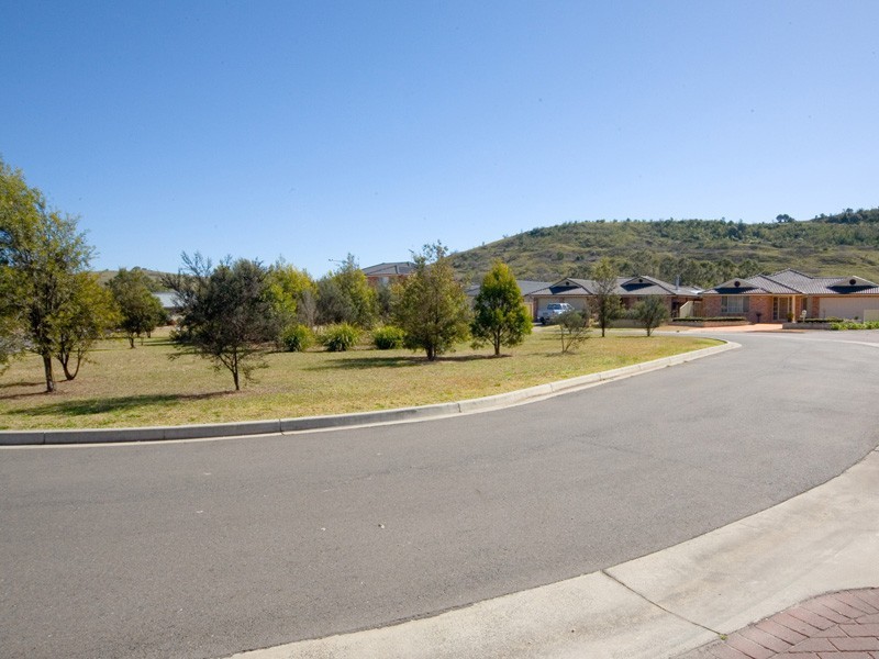 12 Ayrshire Gardens, Picton NSW 2571