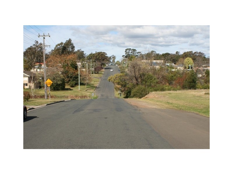 2 Hill Street, Picton NSW 2571