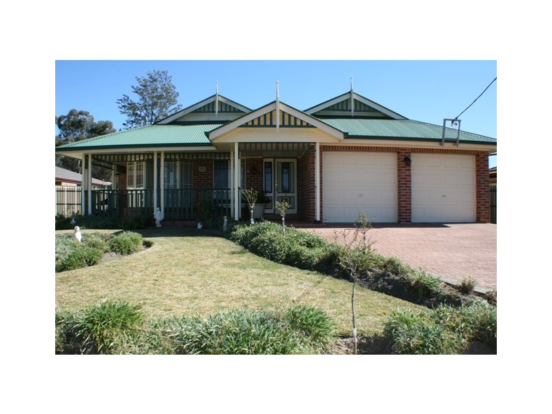 5 Mahonga Street, Tahmoor NSW 2573