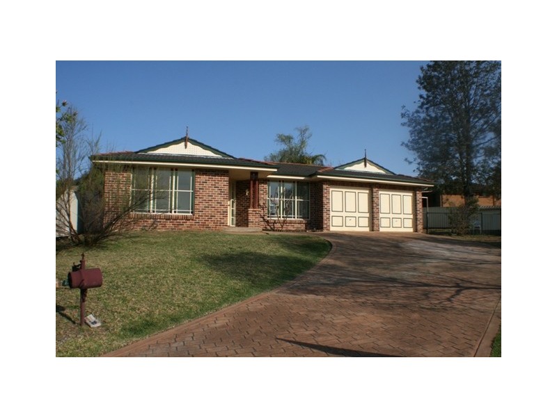10 Brialy Place, Picton NSW 2571
