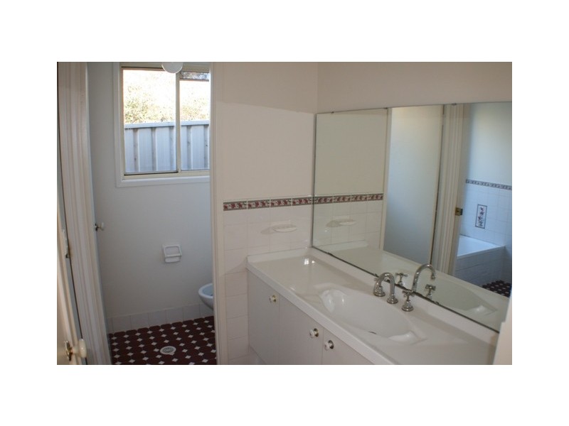 10 Brialy Place, Picton NSW 2571