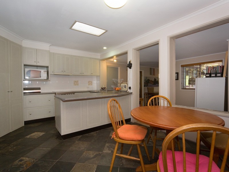 16 Heathcote Street, Picton NSW 2571