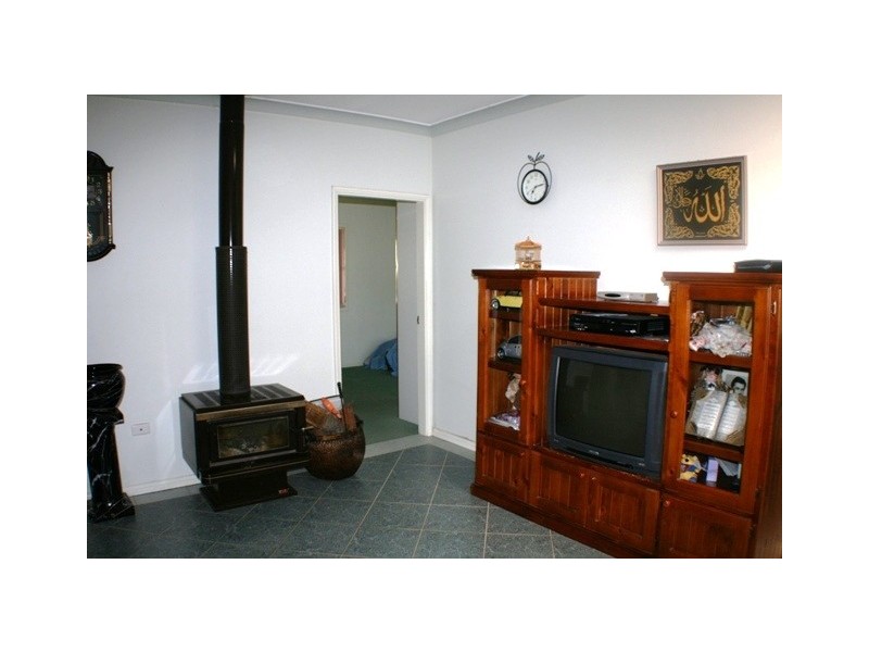 20 Edinburgh Street, Tahmoor NSW 2573