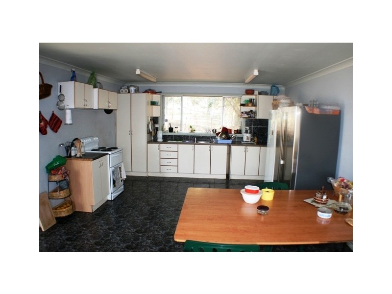20 Edinburgh Street, Tahmoor NSW 2573