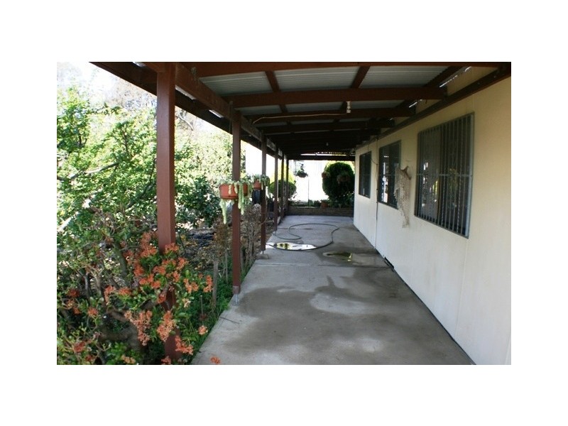 20 Edinburgh Street, Tahmoor NSW 2573