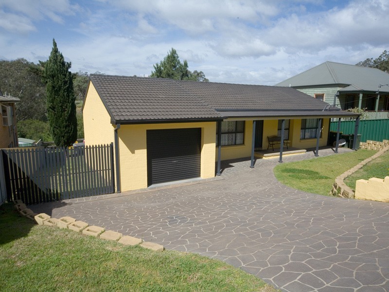 68 Lumsdaine Street, Picton NSW 2571