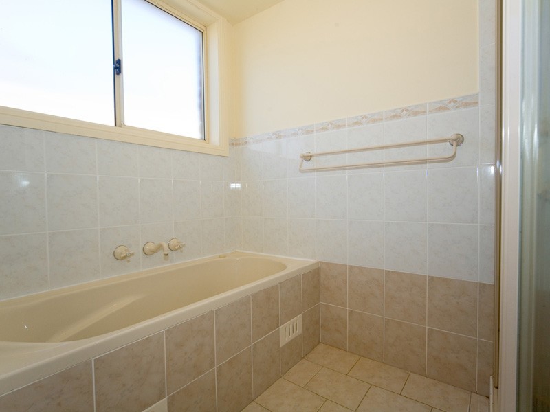 17 Victoria Road, Thirlmere NSW 2572