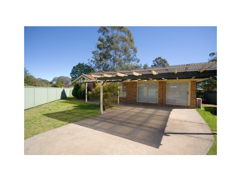 33B Westbourne Avenue, Thirlmere NSW 2572