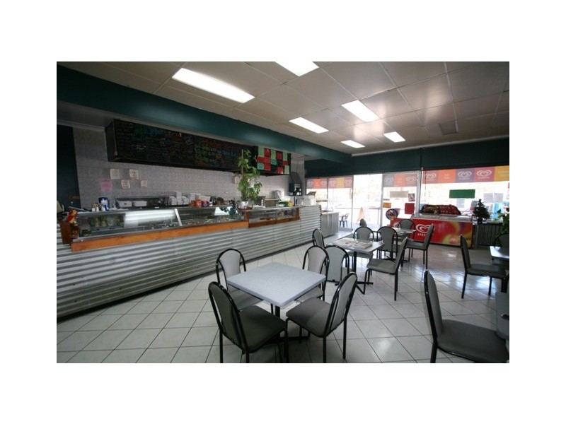 17 Oaks Street, Thirlmere NSW 2572