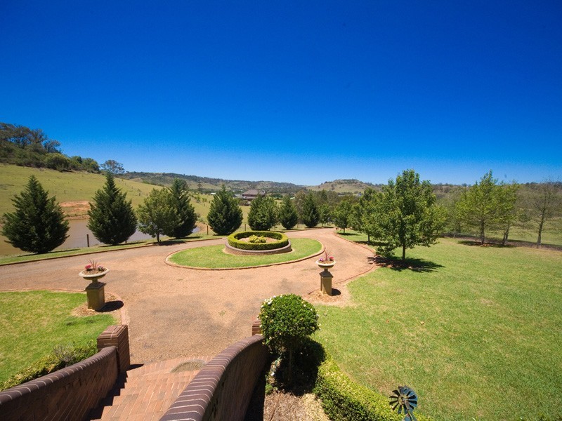 15 Equestrian Drive, Picton NSW 2571