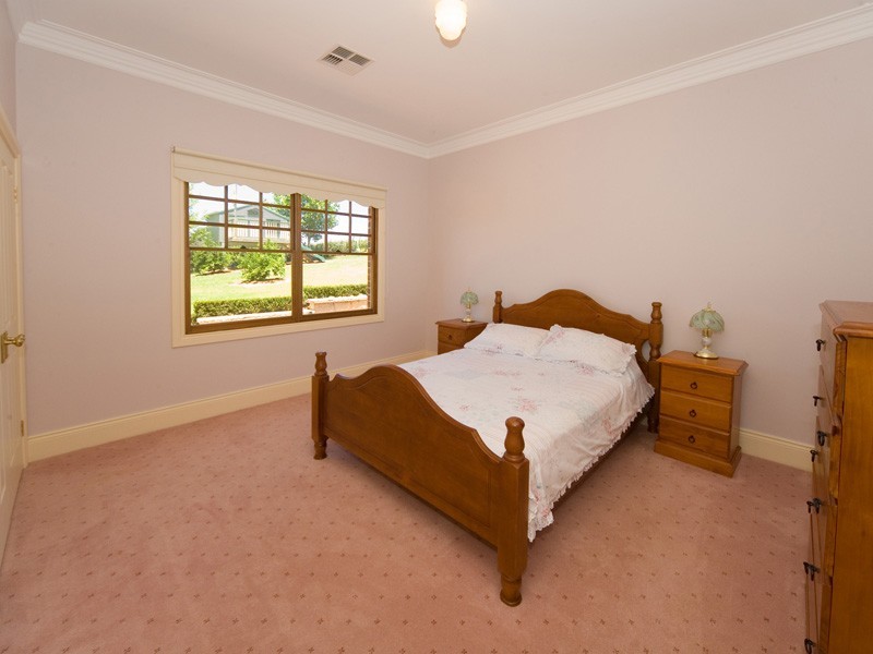 15 Equestrian Drive, Picton NSW 2571