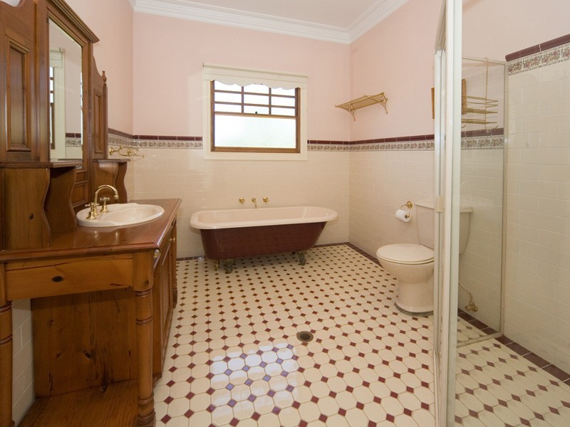 15 Equestrian Drive, Picton NSW 2571