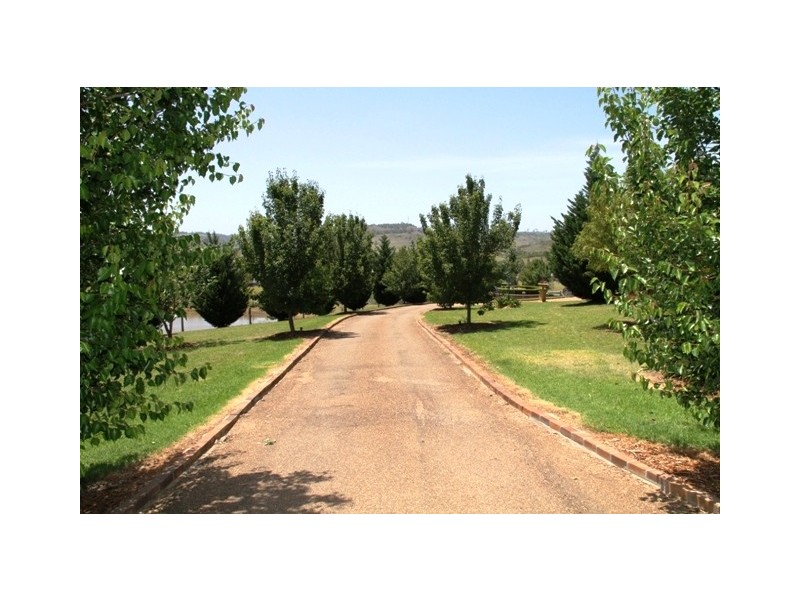 15 Equestrian Drive, Picton NSW 2571