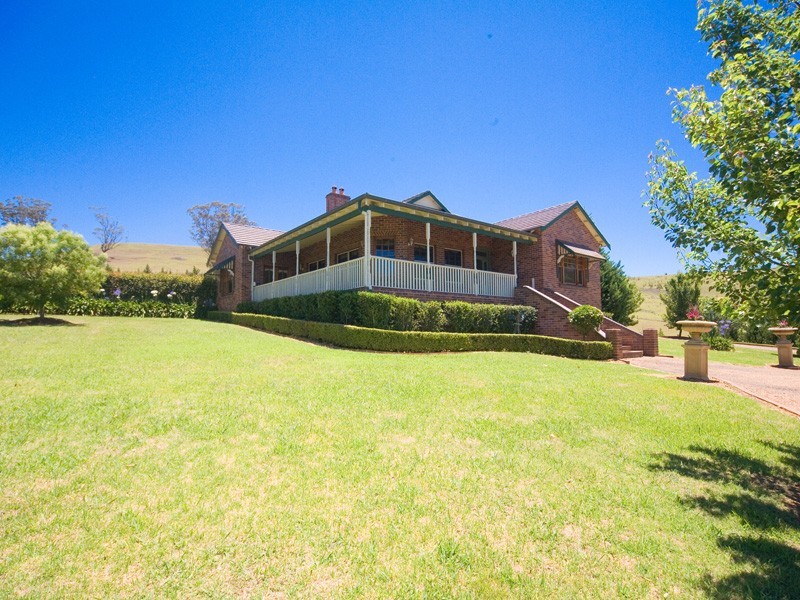 15 Equestrian Drive, Picton NSW 2571