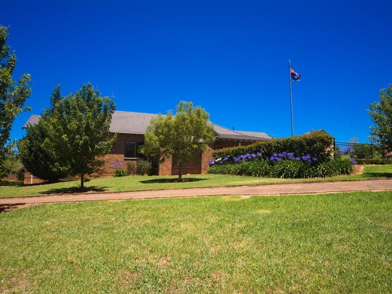 15 Equestrian Drive, Picton NSW 2571