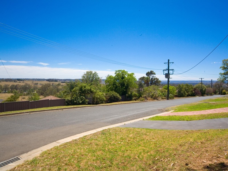 14A Struan Street, Tahmoor NSW 2573