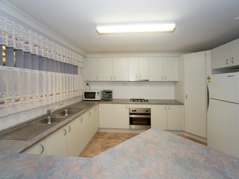 17 Close Street, Thirlmere NSW 2572
