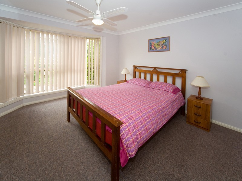 17 Close Street, Thirlmere NSW 2572