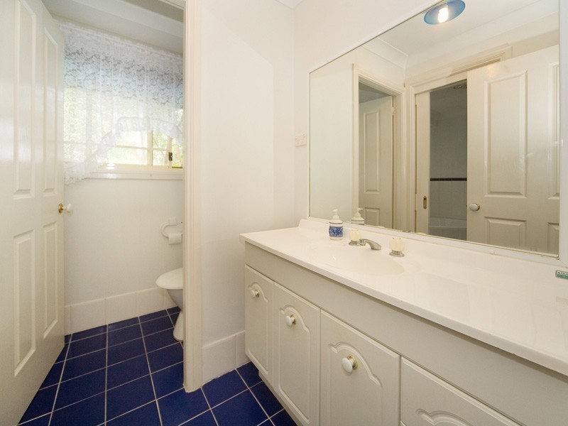 17 Close Street, Thirlmere NSW 2572