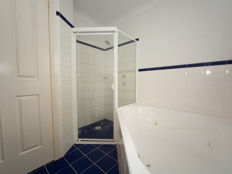 17 Close Street, Thirlmere NSW 2572