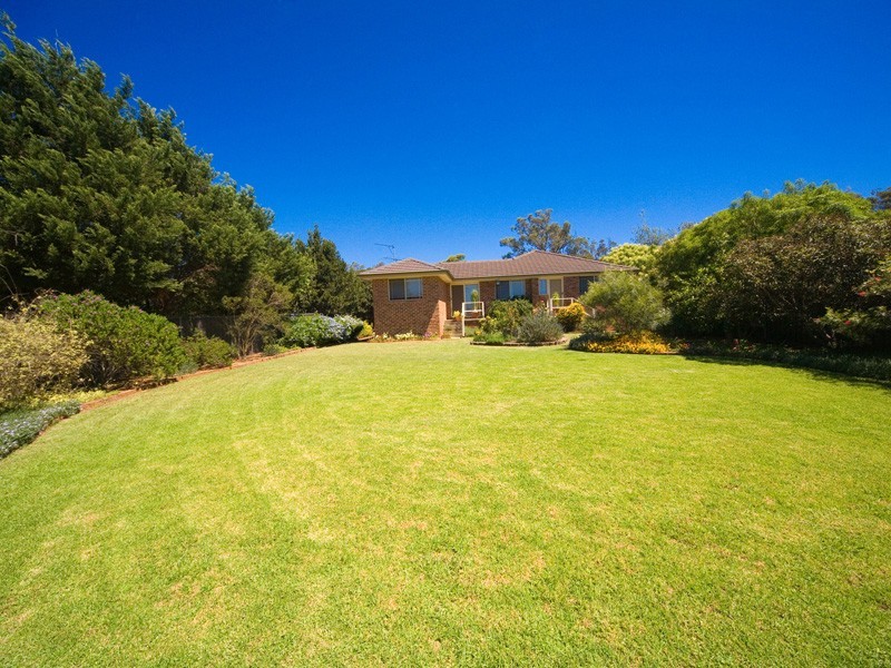 17 Close Street, Thirlmere NSW 2572
