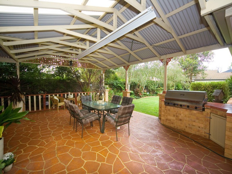 16 Campbell Street, Thirlmere NSW 2572