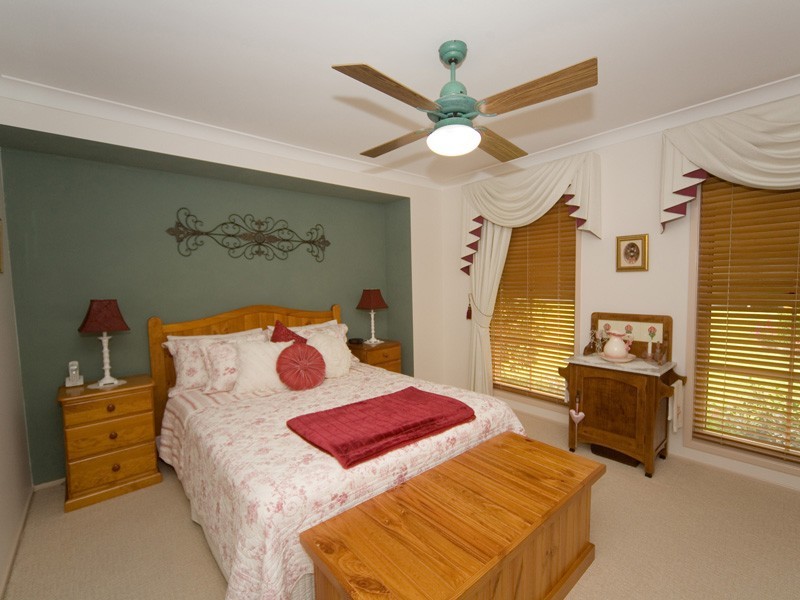 16 Campbell Street, Thirlmere NSW 2572
