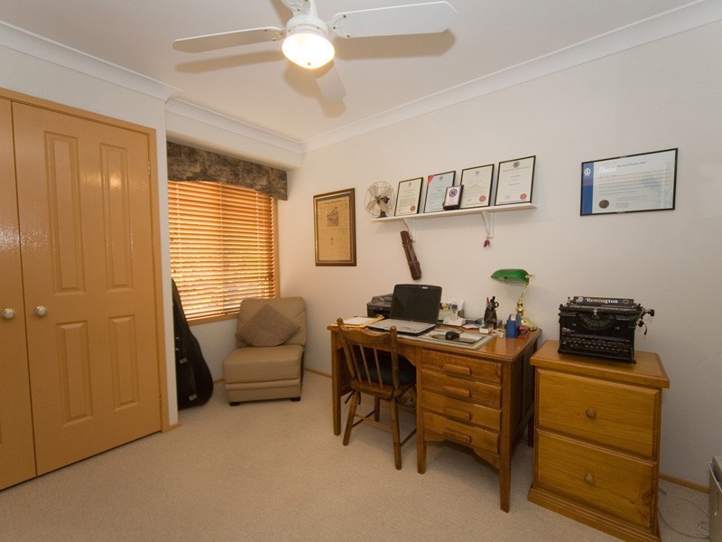 16 Campbell Street, Thirlmere NSW 2572