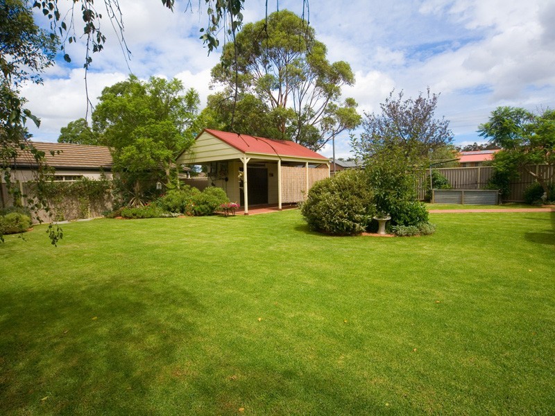 16 Campbell Street, Thirlmere NSW 2572