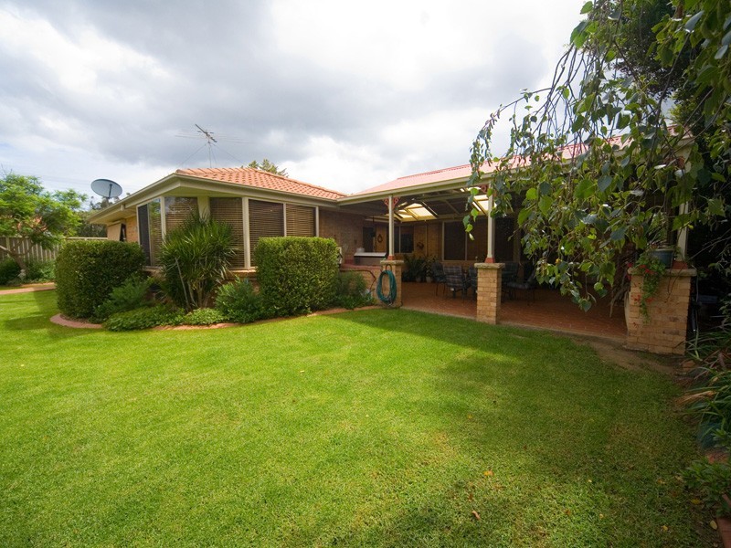 16 Campbell Street, Thirlmere NSW 2572