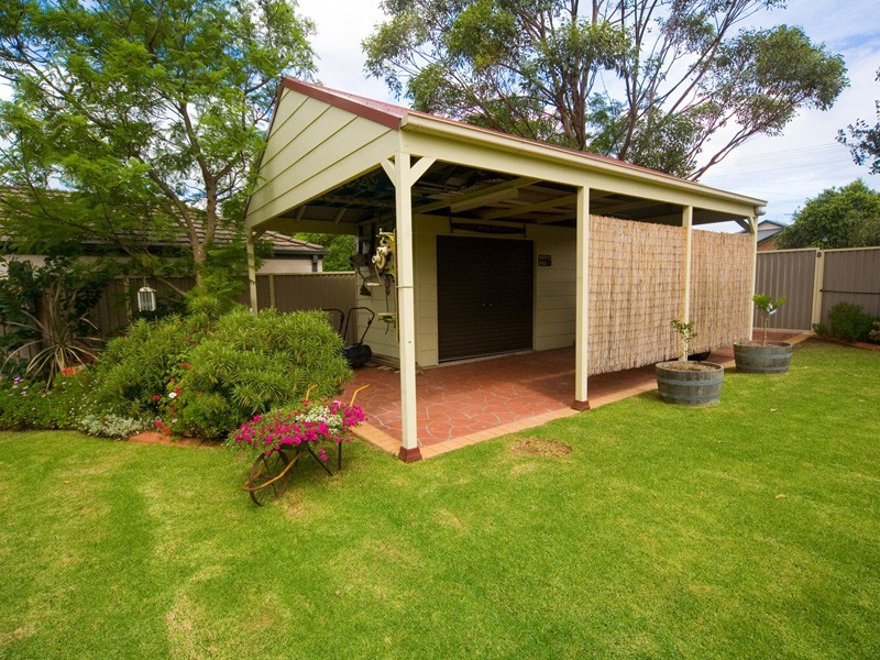 16 Campbell Street, Thirlmere NSW 2572