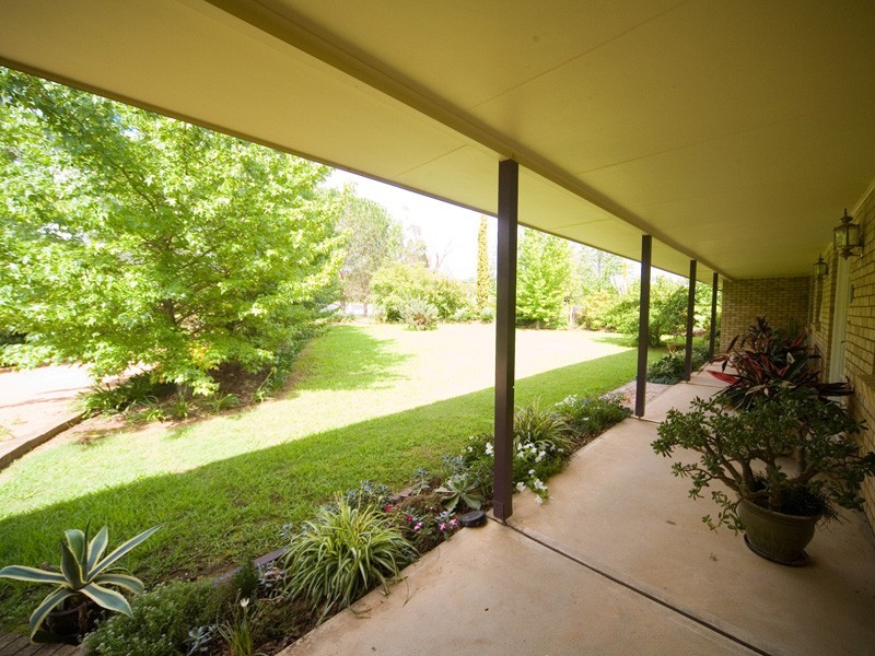 802 Thirlmere Way, Picton NSW 2571