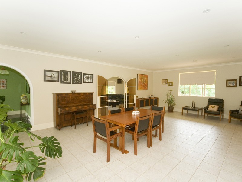 802 Thirlmere Way, Picton NSW 2571