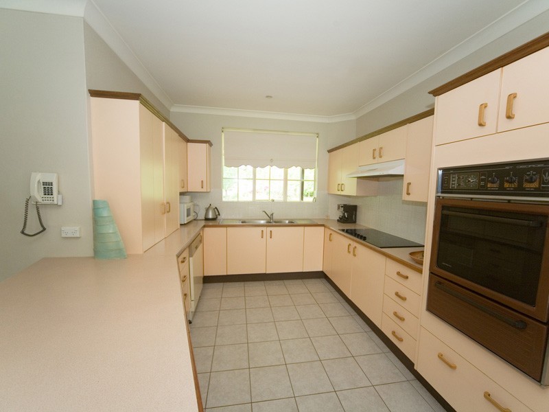 802 Thirlmere Way, Picton NSW 2571