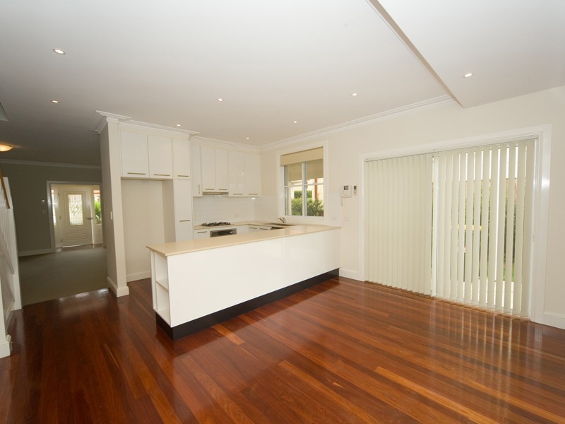 7/253-255 Argyle Street, Picton NSW 2571