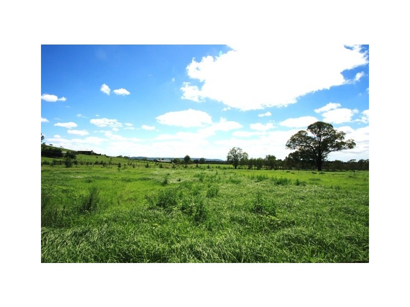 30 Lyrebird Road, Pheasants Nest NSW 2574