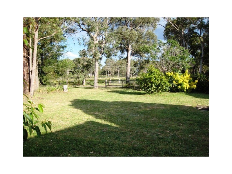 155 Oaks Road, Thirlmere NSW 2572