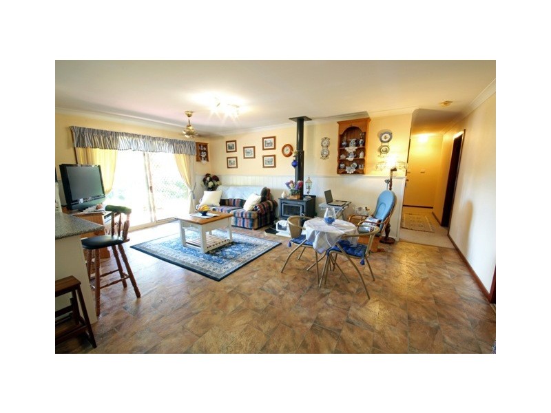 12 Kim Close, Thirlmere NSW 2572