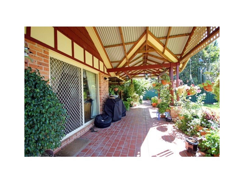 12 Kim Close, Thirlmere NSW 2572