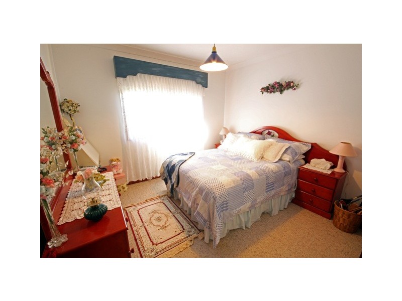 12 Kim Close, Thirlmere NSW 2572