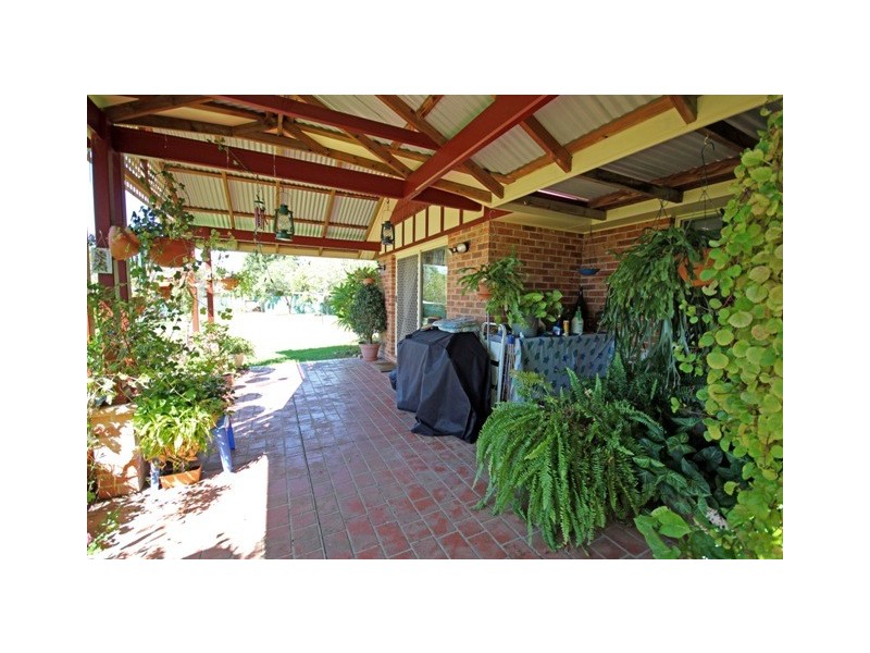 12 Kim Close, Thirlmere NSW 2572