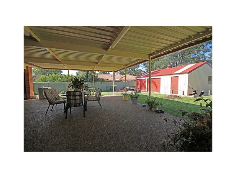 42 Westbourne Avenue, Thirlmere NSW 2572