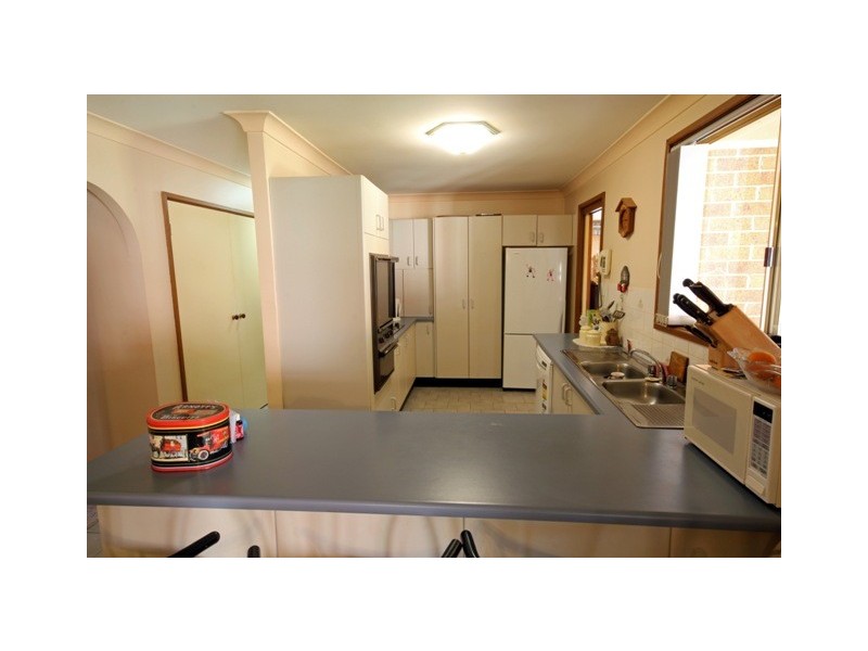 42 Westbourne Avenue, Thirlmere NSW 2572