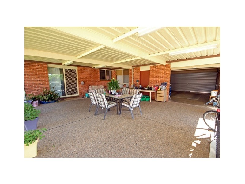 42 Westbourne Avenue, Thirlmere NSW 2572