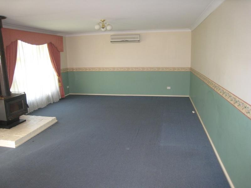 68 Lumsdaine Street, Picton NSW 2571